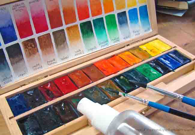 watercolor-paints-for-art-classes-in-Artacademy-USA